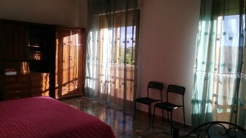 Il Giardino Del Gallo Foligno Habitación foto